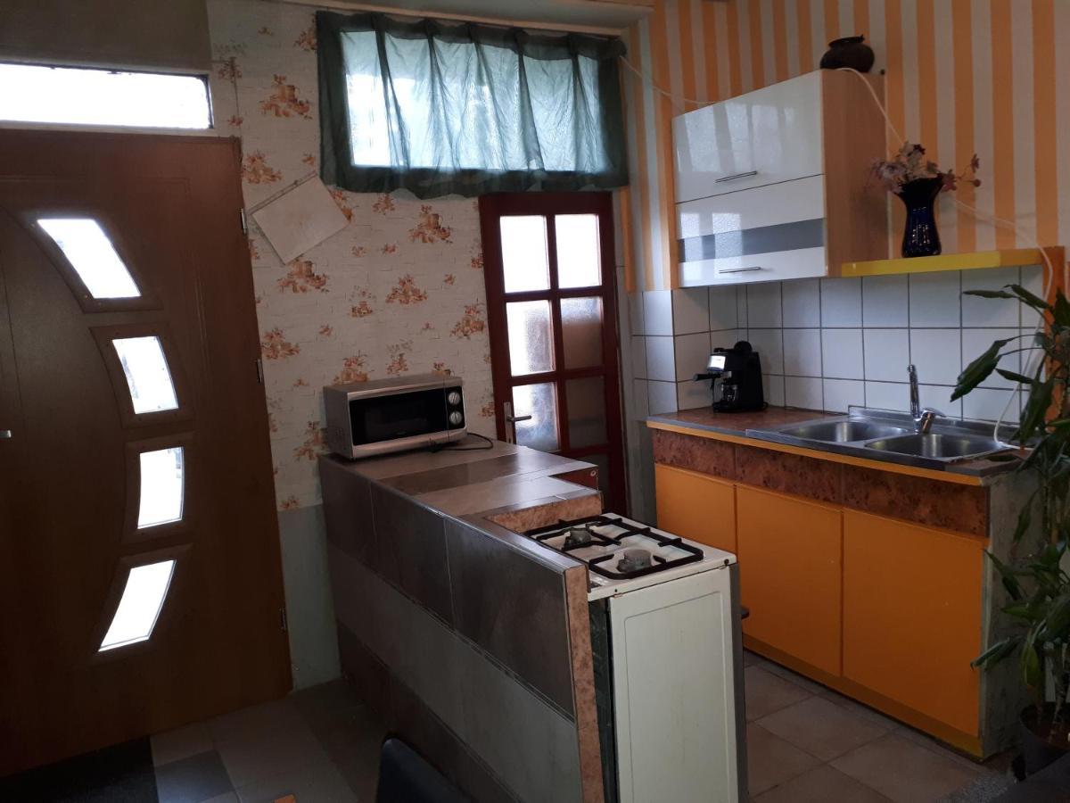 Sarkany Lak Diosd Dış mekan fotoğraf