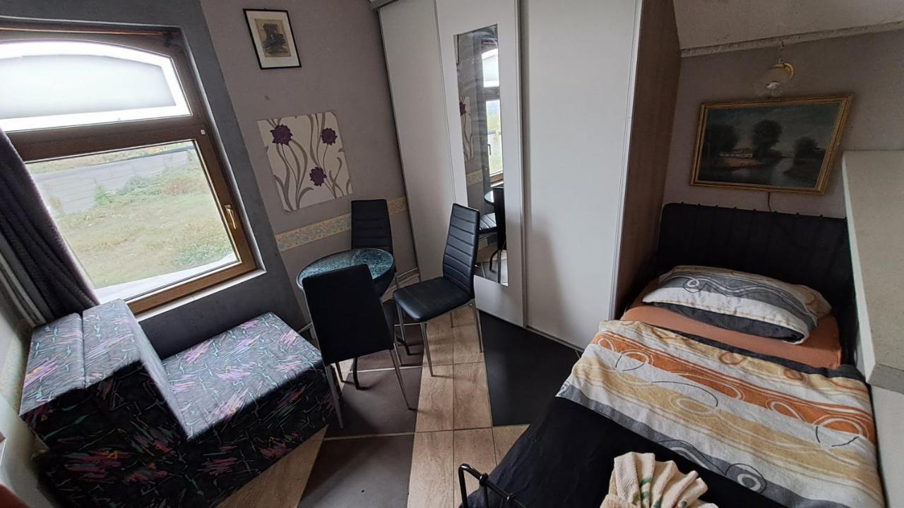 Sarkany Lak Diosd Dış mekan fotoğraf